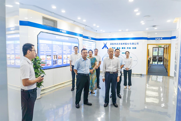 郑州信息工程职业学院领导一行莅临威九国际技术考察研讨 郑州信息工程职业学院领导一行莅临威九国际技术考察研讨